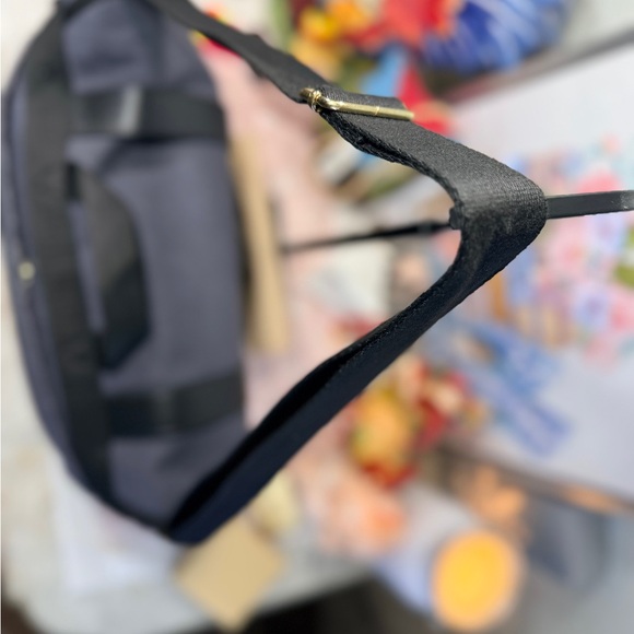 London Fog Canvas Messenger Bag - Picture 6 of 9